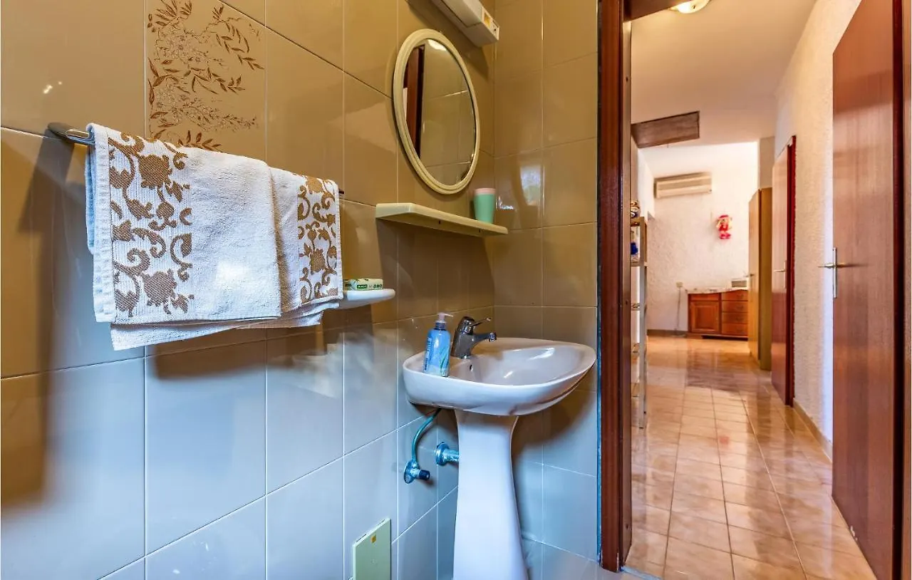 Gorgeous Apartment In Medulin With Kitchen Croatia